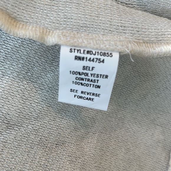 Women’s Sherpa Denim Jacket - Picture 3 of 3